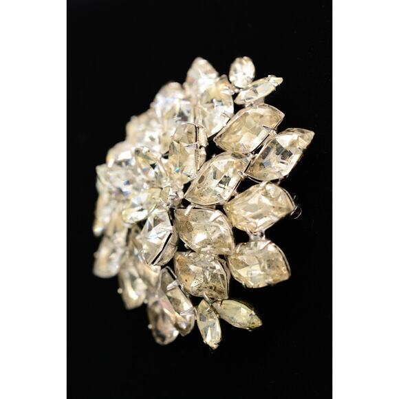 Vintage Crystal Flower Pin Brooch Rhinestone Baguette Large Silver Shiny Bin5A - Picture 2 of 12